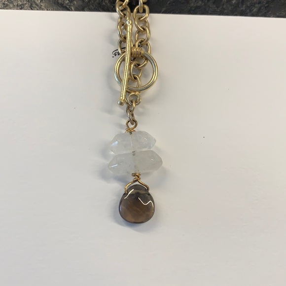 Jewelry - Gold and taupe stone necklace